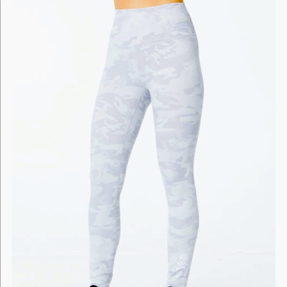 BRAND NEW WITH TAGS lululemon x SoulCycle Wunder Under leggings